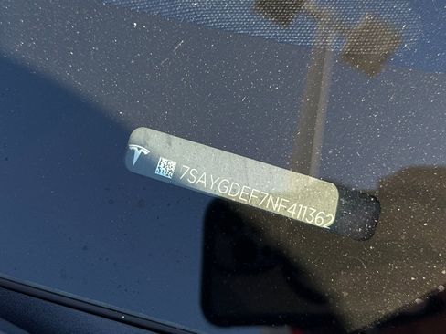 Used 2022 Tesla Model Y Performance image 17