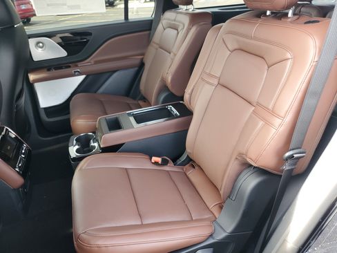 New 2026 Lincoln Aviator Reserve image 26