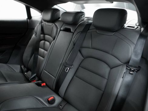 Certified 2022 Porsche Taycan 4S image 31