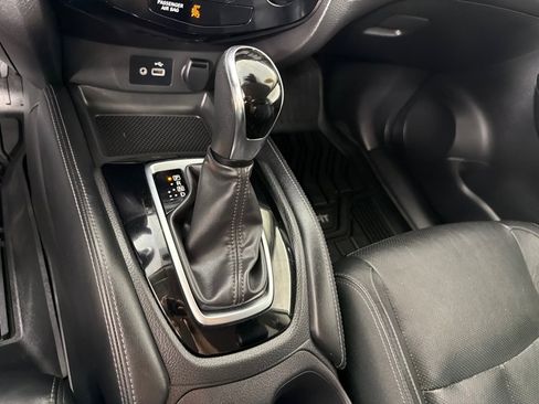 Used 2018 Nissan Rogue SL AWD/4WD image 17