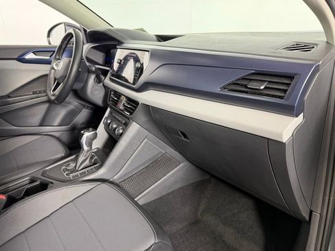 Used 2022 Volkswagen Taos SE image 30