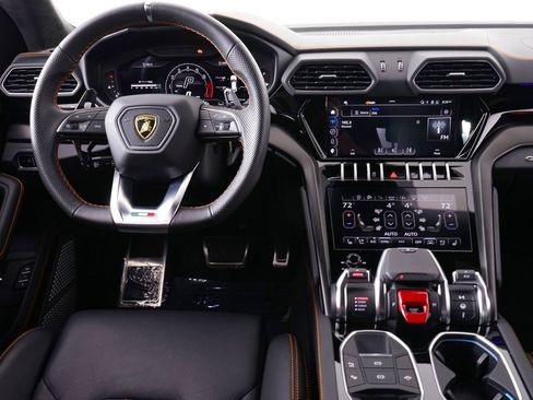 Used 2024 Lamborghini Urus S AWD/4WD image 25