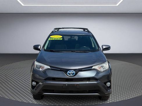 Used 2016 Toyota RAV4 XLE AWD/4WD image 2