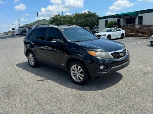 Used 2011 Kia Sorento EX FWD image 2
