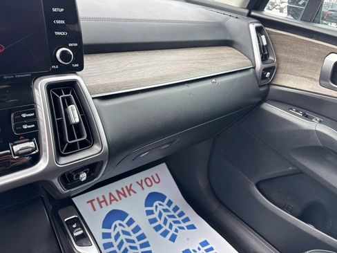 Used 2023 Kia Sorento S image 26