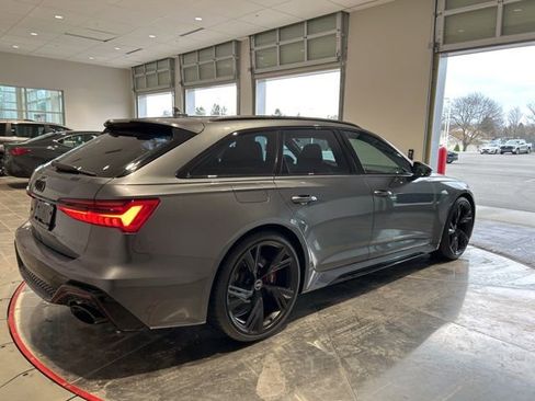 Used 2021 Audi RS 6 w/ Executive Package AWD/4WD image 7