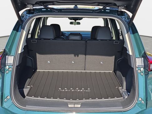 New 2026 Nissan Rogue SV AWD/4WD image 12