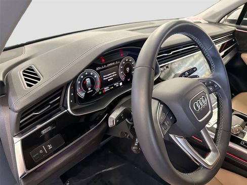 Certified 2025 Audi Q7 3.0T Premium Plus AWD/4WD image 9