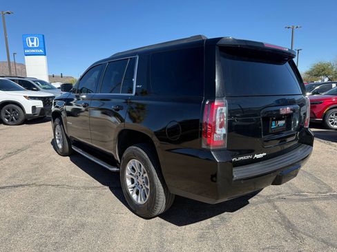Used 2017 GMC Yukon SLT image 9