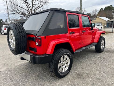 Used 2015 Jeep Wrangler Unlimited Sahara w/ Max Tow Package image 5