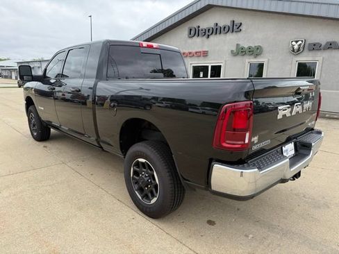 Used 2025 RAM 2500 Laramie AWD/4WD image 4