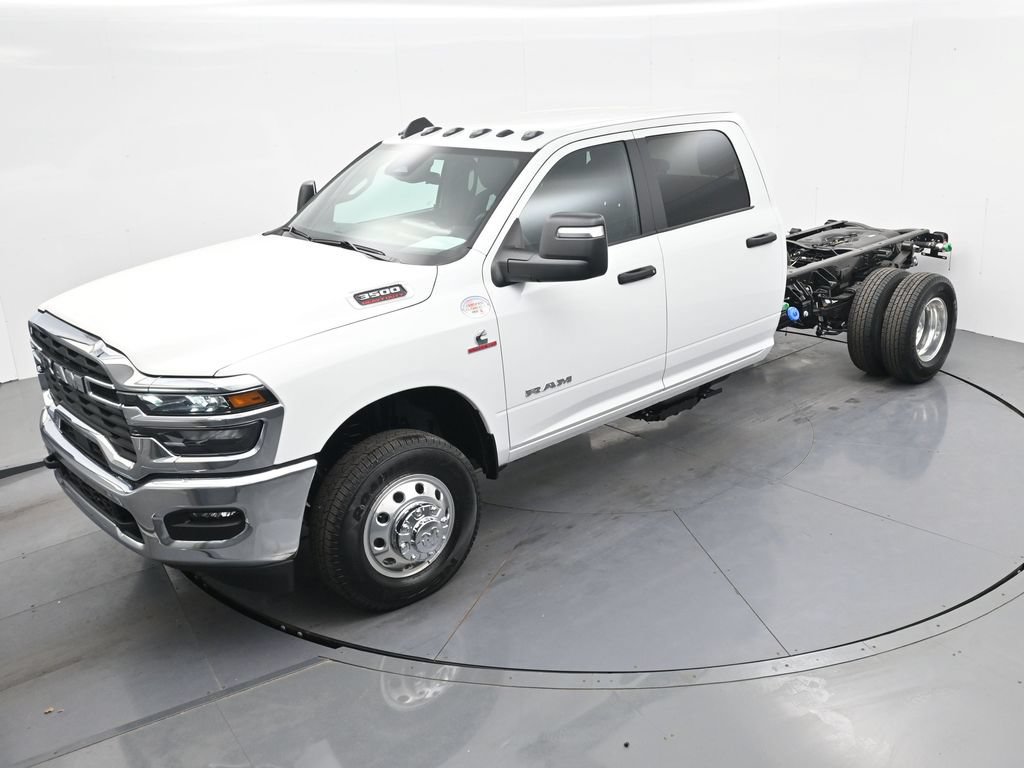 New 2026 RAM 3500 Big Horn AWD/4WD image 22