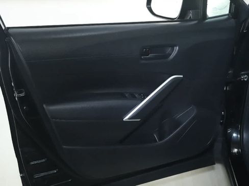 Used 2024 Toyota Corolla Cross LE w/ Moonroof Package AWD/4WD image 15