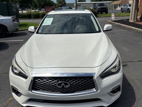 Used 2020 INFINITI Q50 Luxe w/ Essential Package (3.0T Luxe) AWD/4WD image 3