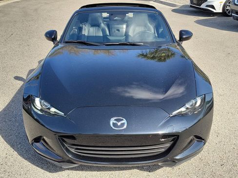 Used 2024 MAZDA MX-5 Miata RF Grand Touring RWD image 10