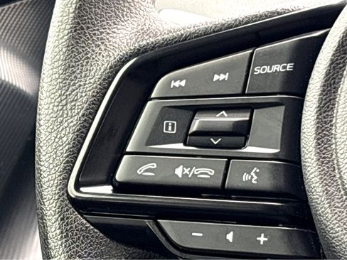 Used 2024 Subaru Crosstrek 2.0i Premium image 11