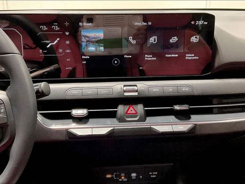 New 2025 Kia K4 EX image 25