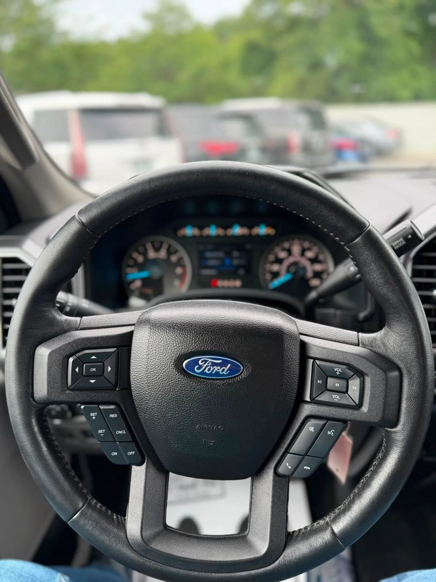 Used 2018 Ford F150 XLT w/ Equipment Group 302A Luxury AWD/4WD image 21