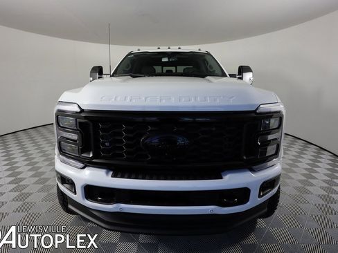 Used 2025 Ford F450 Platinum w/ Platinum Plus Package image 2