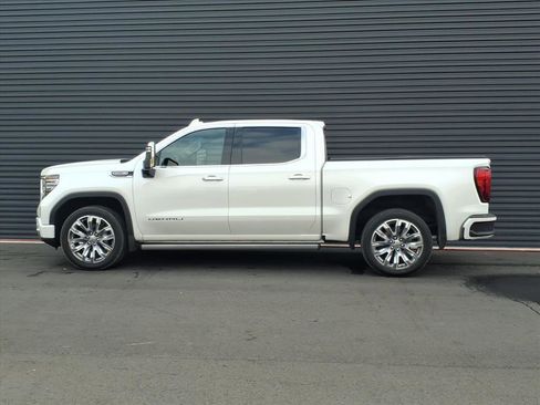 Used 2024 GMC Sierra 1500 Denali w/ Denali Reserve Package image 2
