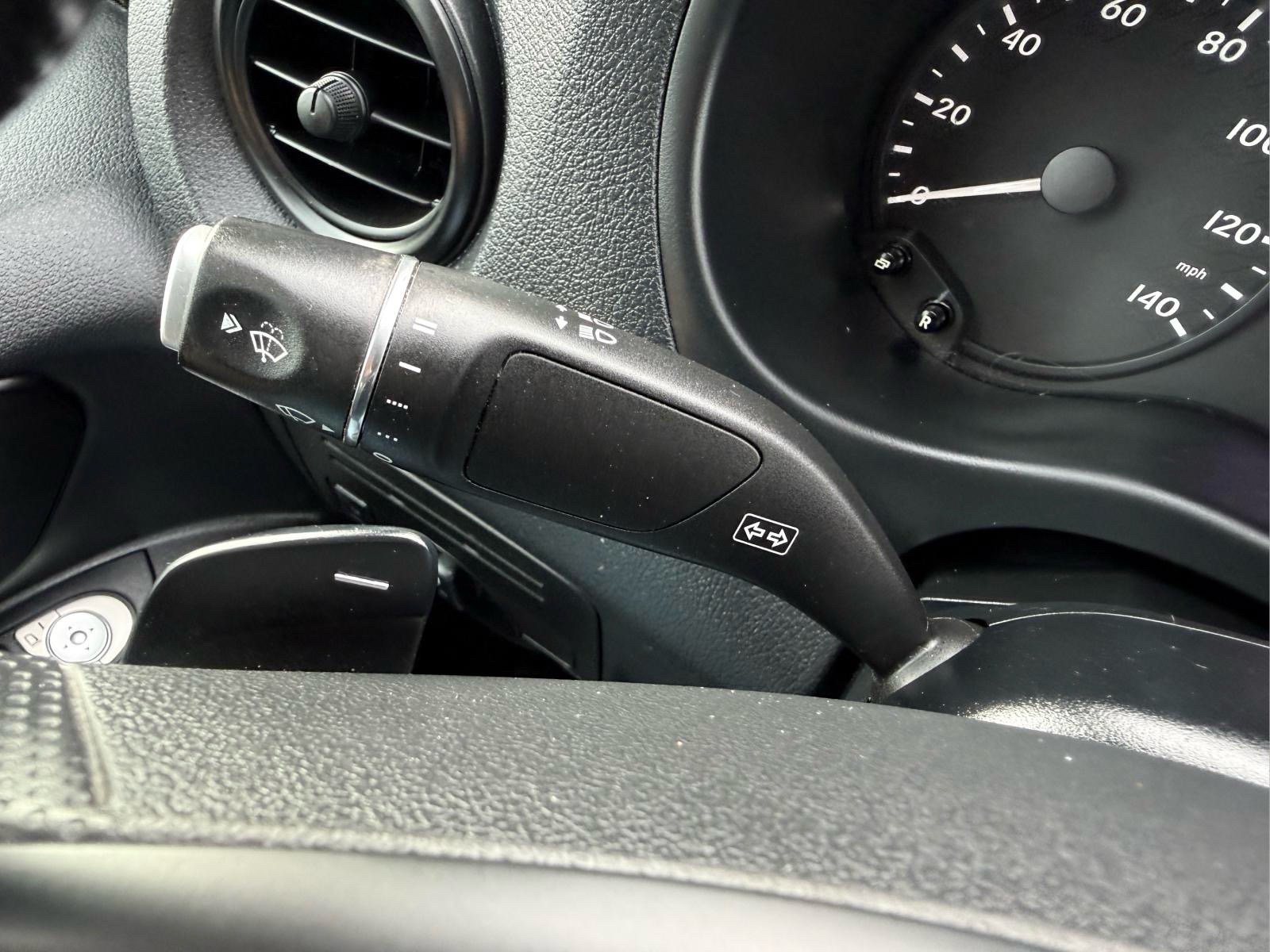 Used 2018 Mercedes-Benz Metris image 27