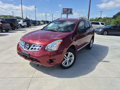 Used 2015 Nissan Rogue S w/ Convenience Package FWD image 1