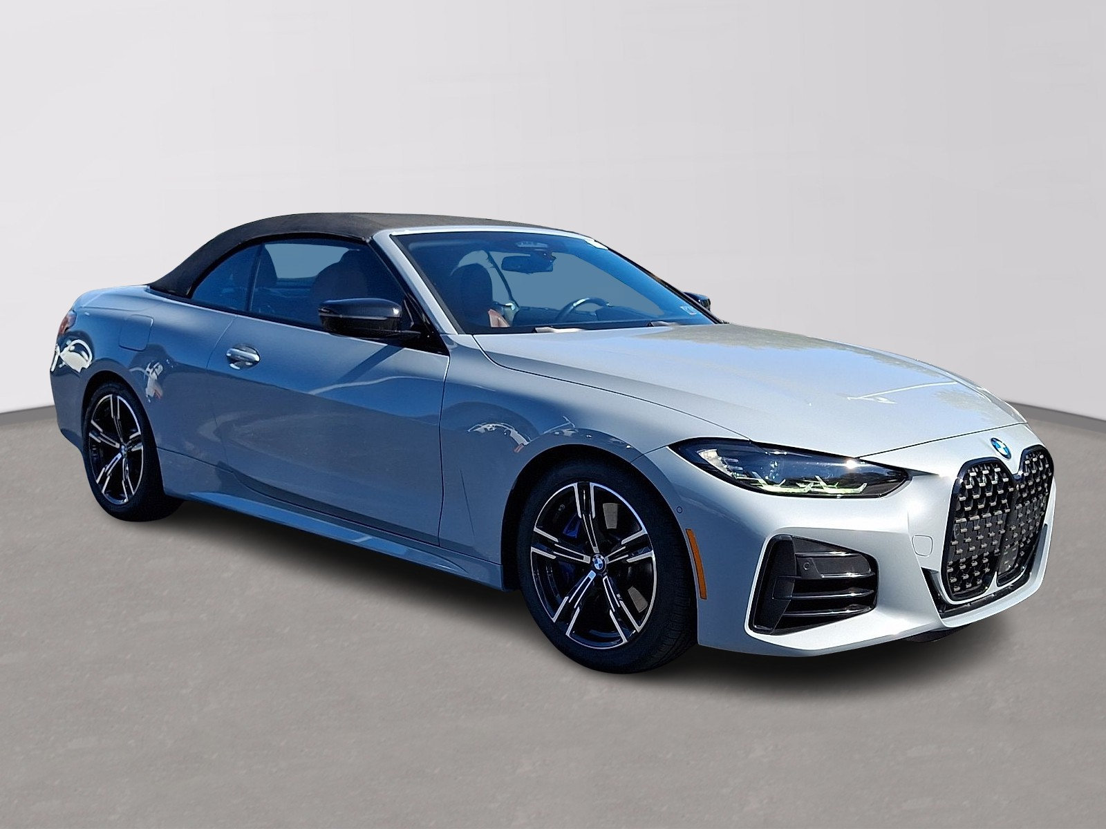 Used 2022 BMW M440i Convertible RWD image 5