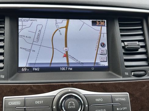 Used 2017 INFINITI QX80 2WD w/ Driver Assistance Package image 14