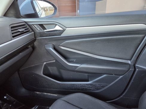 Used 2019 Volkswagen Jetta S w/ Driver Assistance Package image 15