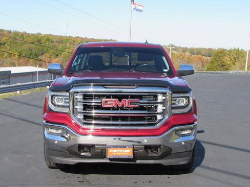 Used 2018 GMC Sierra 1500 SLT image 2