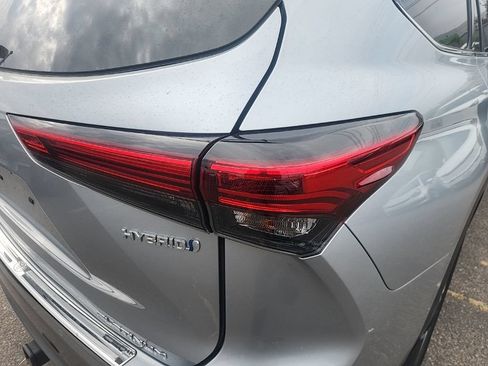Used 2021 Toyota Highlander Platinum AWD/4WD image 14