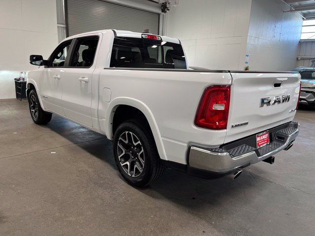Used 2025 RAM 1500 Laramie AWD/4WD image 5