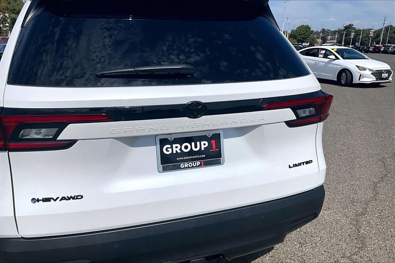 Certified 2025 Toyota Grand Highlander AWD Hybrid image 9