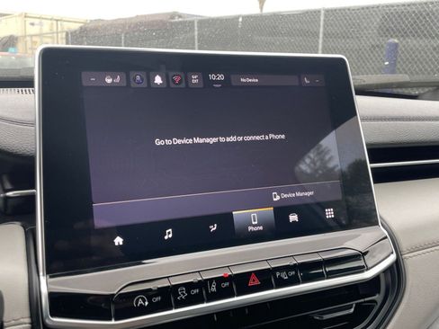 Used 2025 Jeep Compass Limited image 20