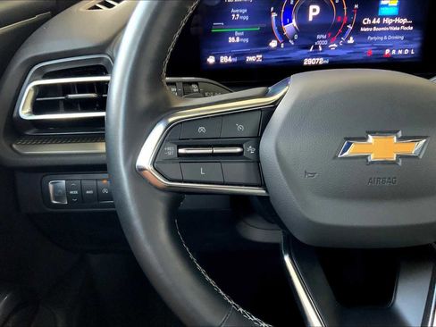 Used 2024 Chevrolet Traverse LT image 43