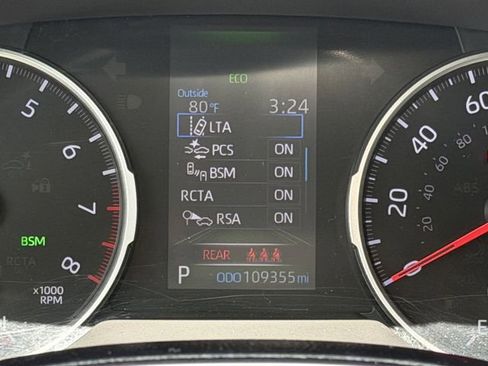 Used 2021 Toyota RAV4 XLE Premium FWD image 16