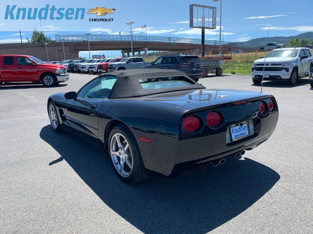Used 2003 Chevrolet Corvette Convertible w/ Preferred Equipment Group1 RWD image 5