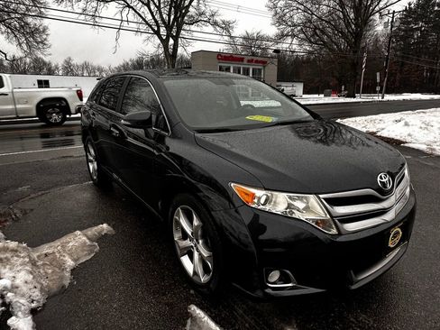 Used 2014 Toyota Venza XLE image 3
