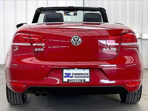 Used 2014 Volkswagen Eos image 4