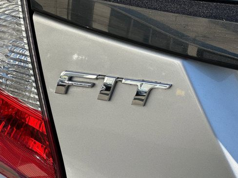 Used 2015 Honda Fit LX image 29