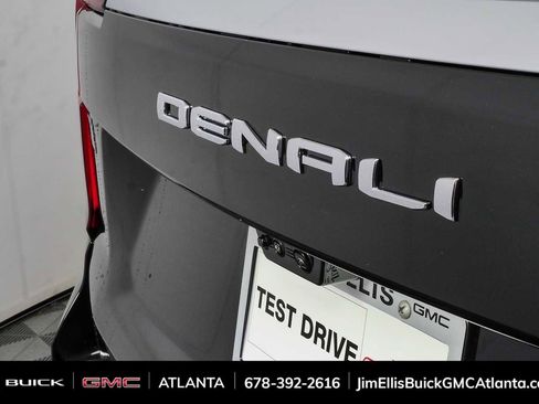 New 2026 GMC Yukon Denali w/ Denali Reserve Package AWD/4WD image 39