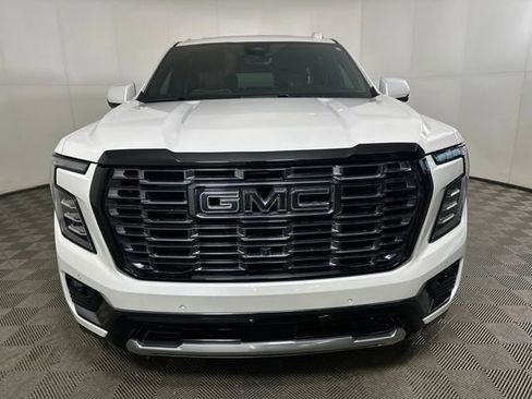 Used 2025 GMC Yukon Denali Ultimate w/ LPO, Floor Liner Package image 8