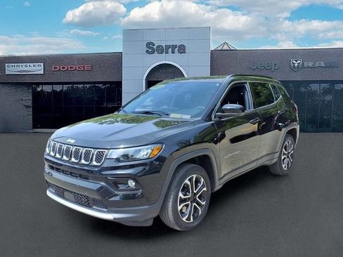 Used 2023 Jeep Compass Limited AWD/4WD image 3