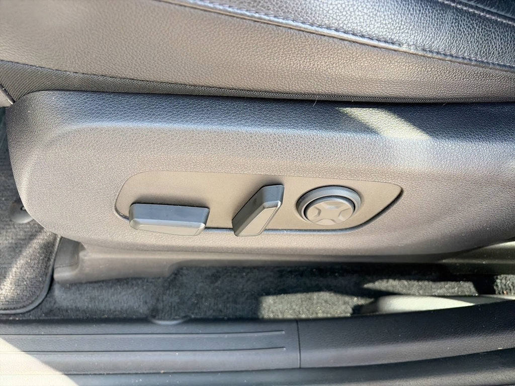 Used 2024 Kia Carnival SX Prestige FWD image 18