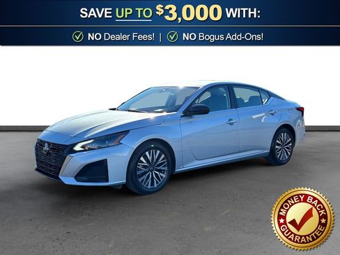 Used 2024 Nissan Altima 2.5 SV image 1