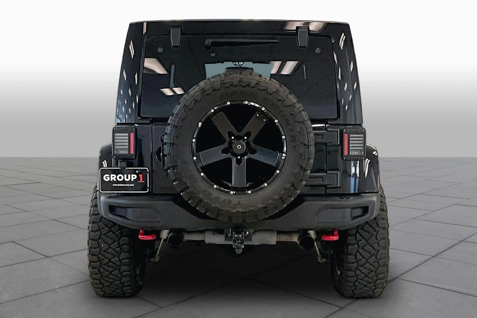 Used 2013 Jeep Wrangler Unlimited Rubicon AWD/4WD image 4
