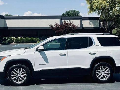 Used 2017 GMC Acadia SLE AWD/4WD image 7