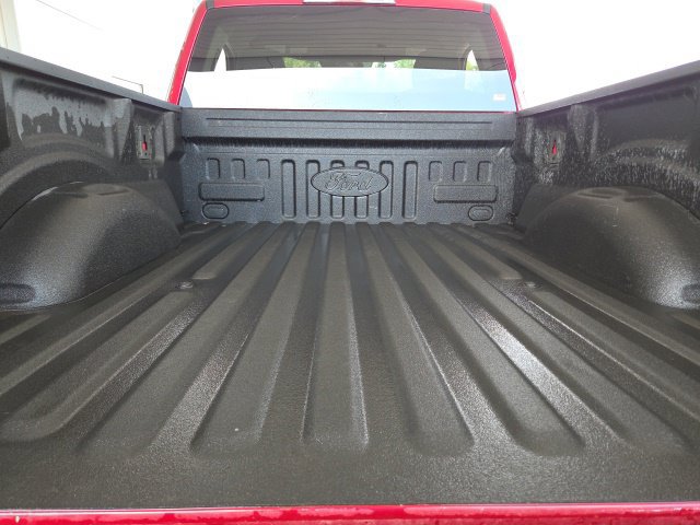 Used 2016 Ford F150 XLT AWD/4WD image 19