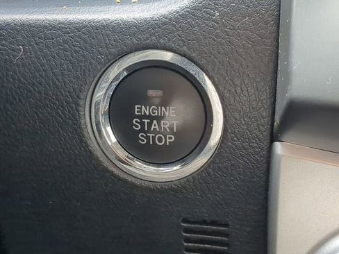 Used 2019 Toyota 4Runner Limited image 24