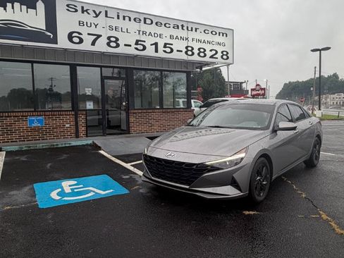 Used 2023 Hyundai Elantra SEL FWD image 1